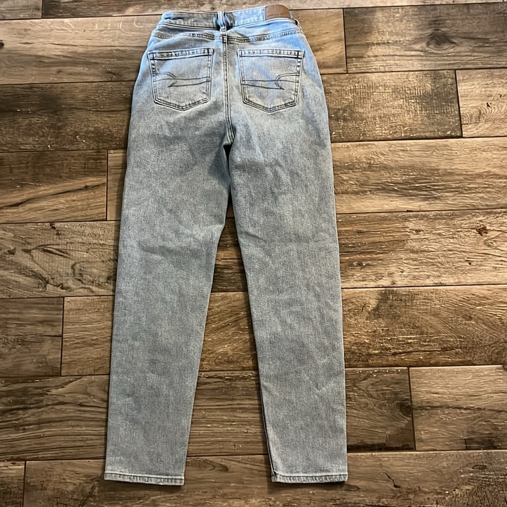 American Eagle Mom Straight Jeans - Picture 4 of 7